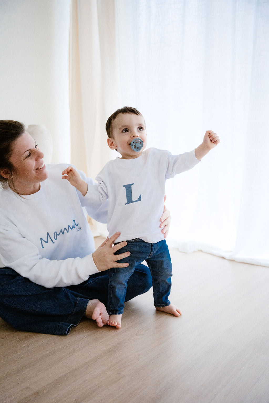 Sudadera personalizada inicial bordada