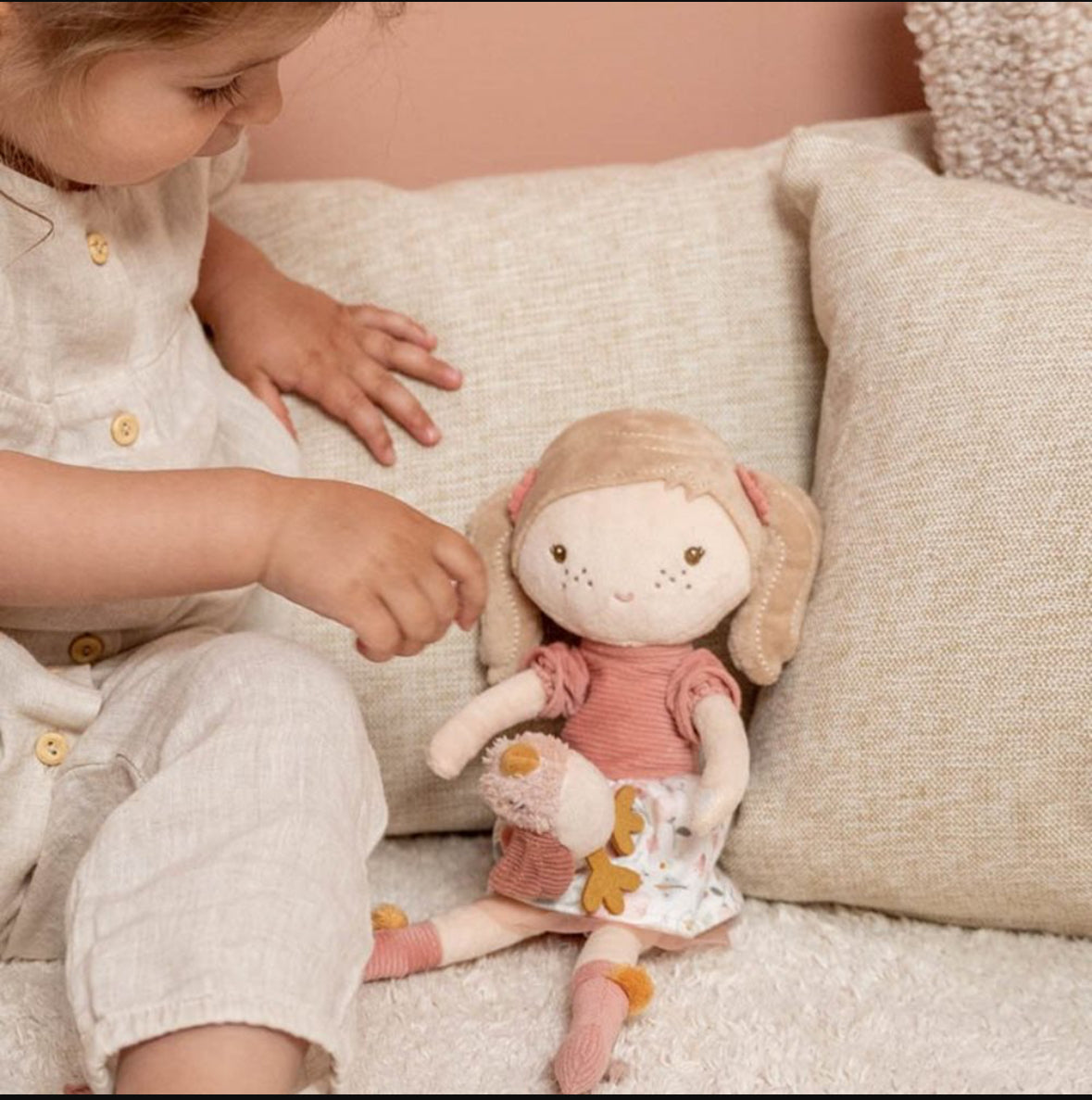 ANNA MUÑECA BLANDITA MEDIANA